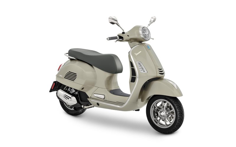 CLASSIC_BEIGE_Q01_3_4 RIGHT_125 copia