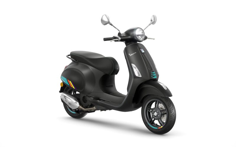 Vespa_Primavera_S_125_NeroConvintoOpaco_3-4-Ant-DX